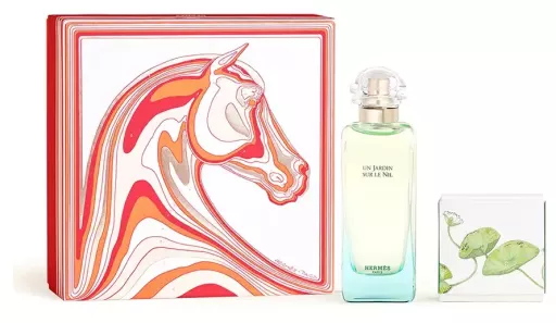 Herm&egrave;s En tr&auml;dg&aring;rd p&aring; noll-fodral 2 stycken