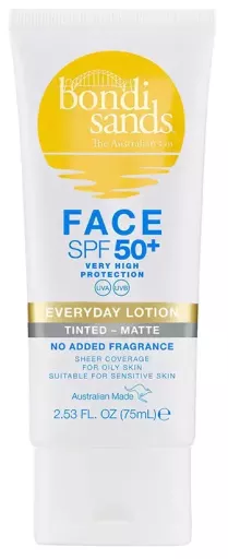 Parfymfri tonad ansiktslotion f&ouml;r vardagsbruk SPF 50+ 75 ml